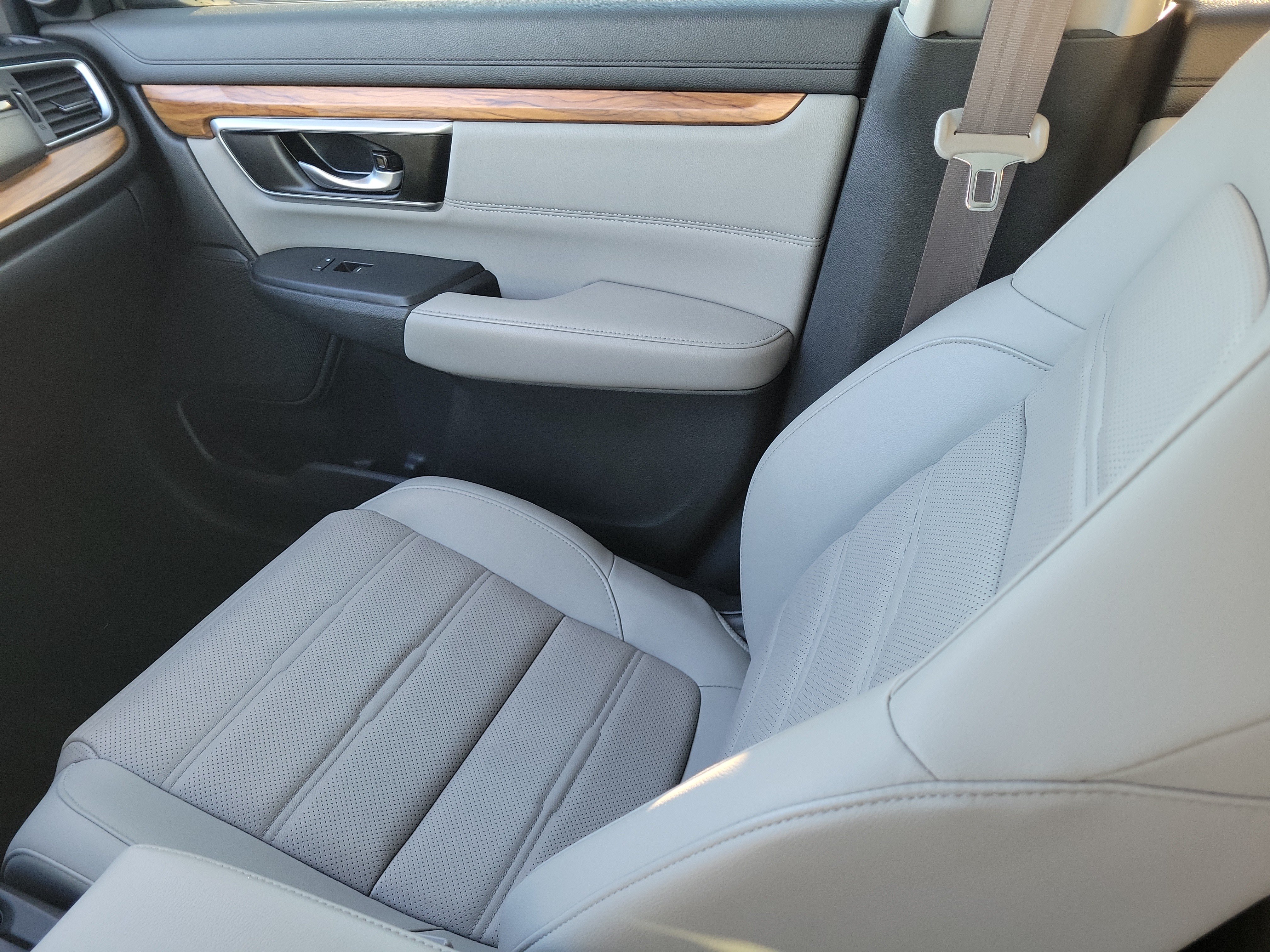 Used 2021 Honda CR-V EX-L image 19