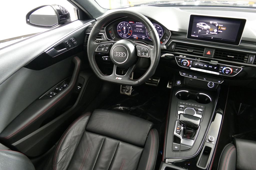Used 2019 Audi A4 2.0T Premium Plus w/ Premium Plus Package image 10