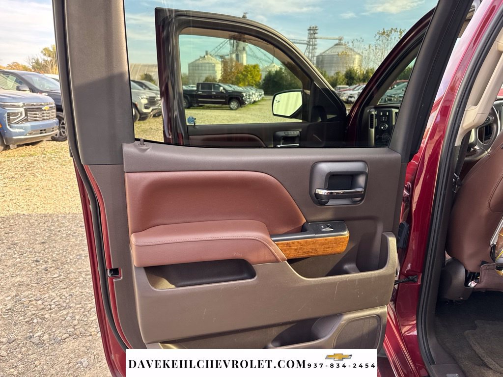 Used 2015 Chevrolet Silverado 1500 High Country w/ High Country Premium Package AWD/4WD image 19