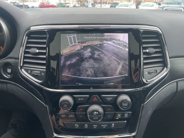 Used 2020 Jeep Grand Cherokee Limited w/ Luxury Group II image 25