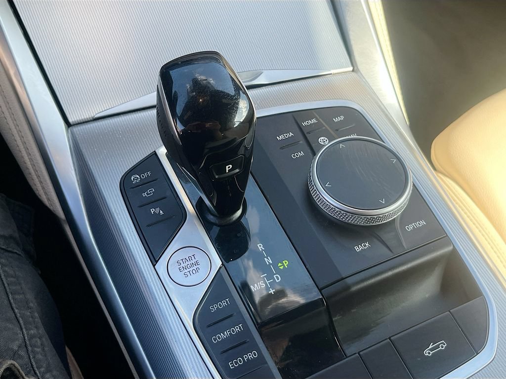 Used 2023 BMW M440i Convertible w/ Premium Package RWD image 17