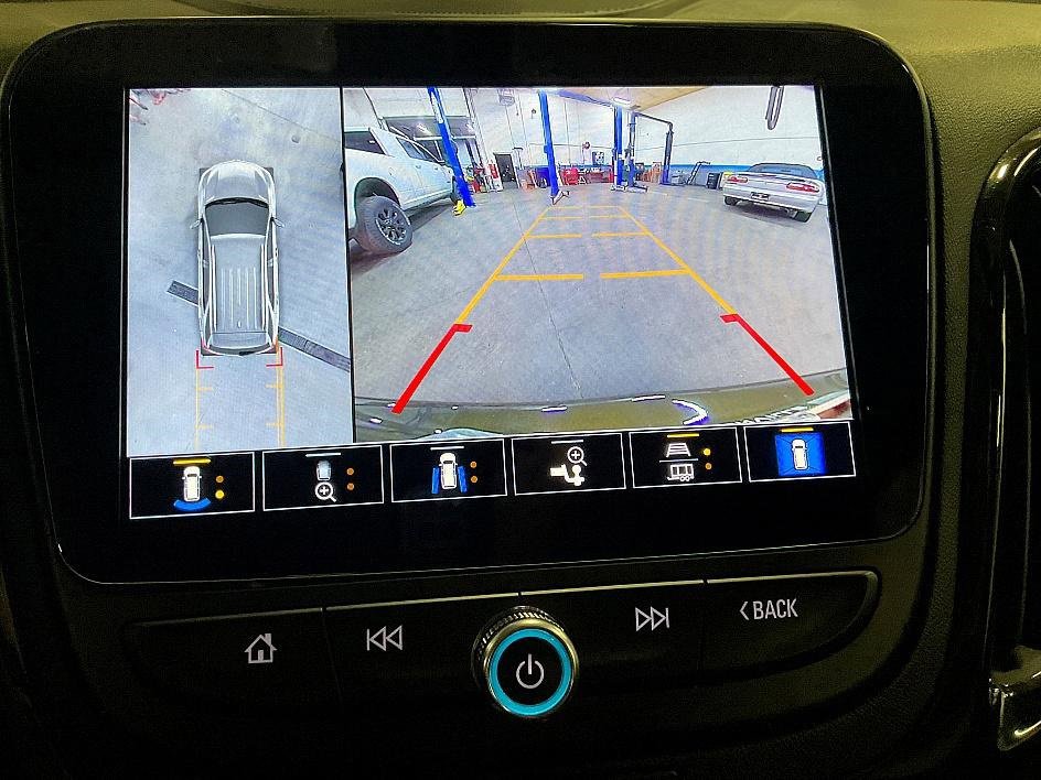 Used 2024 Chevrolet Equinox RS w/ RS Leather Package image 21