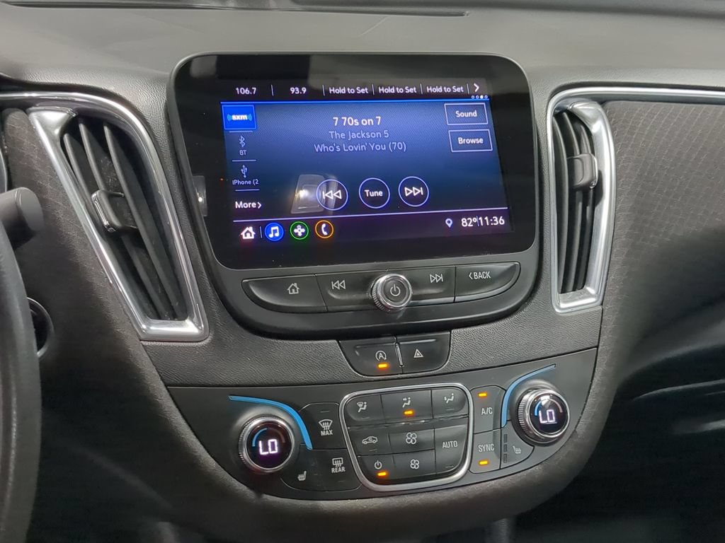 Used 2020 Chevrolet Malibu LT FWD image 32