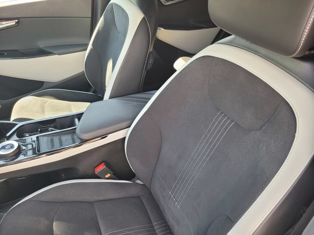 Used 2023 Kia EV6 GT-Line w/ GT-Line Suede Seat Package AWD/4WD image 11