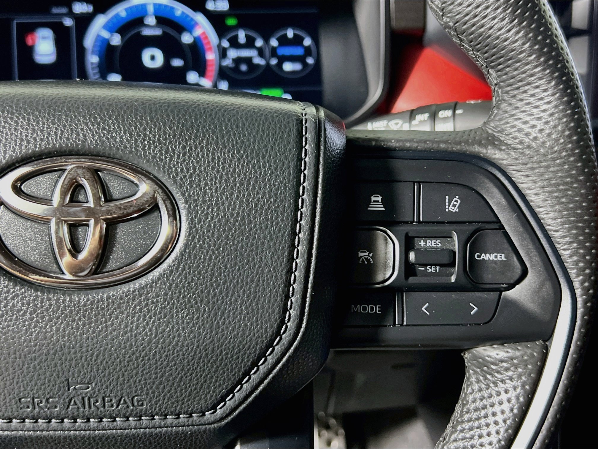Used 2025 Toyota Sequoia TRD Pro AWD/4WD image 19