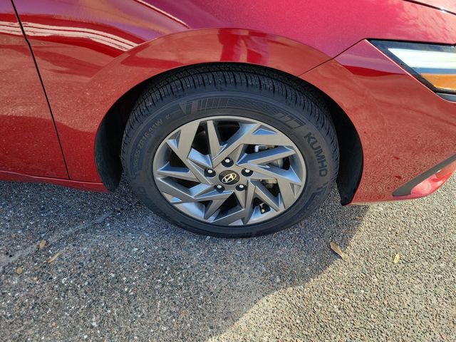 Used 2024 Hyundai Elantra SEL image 6