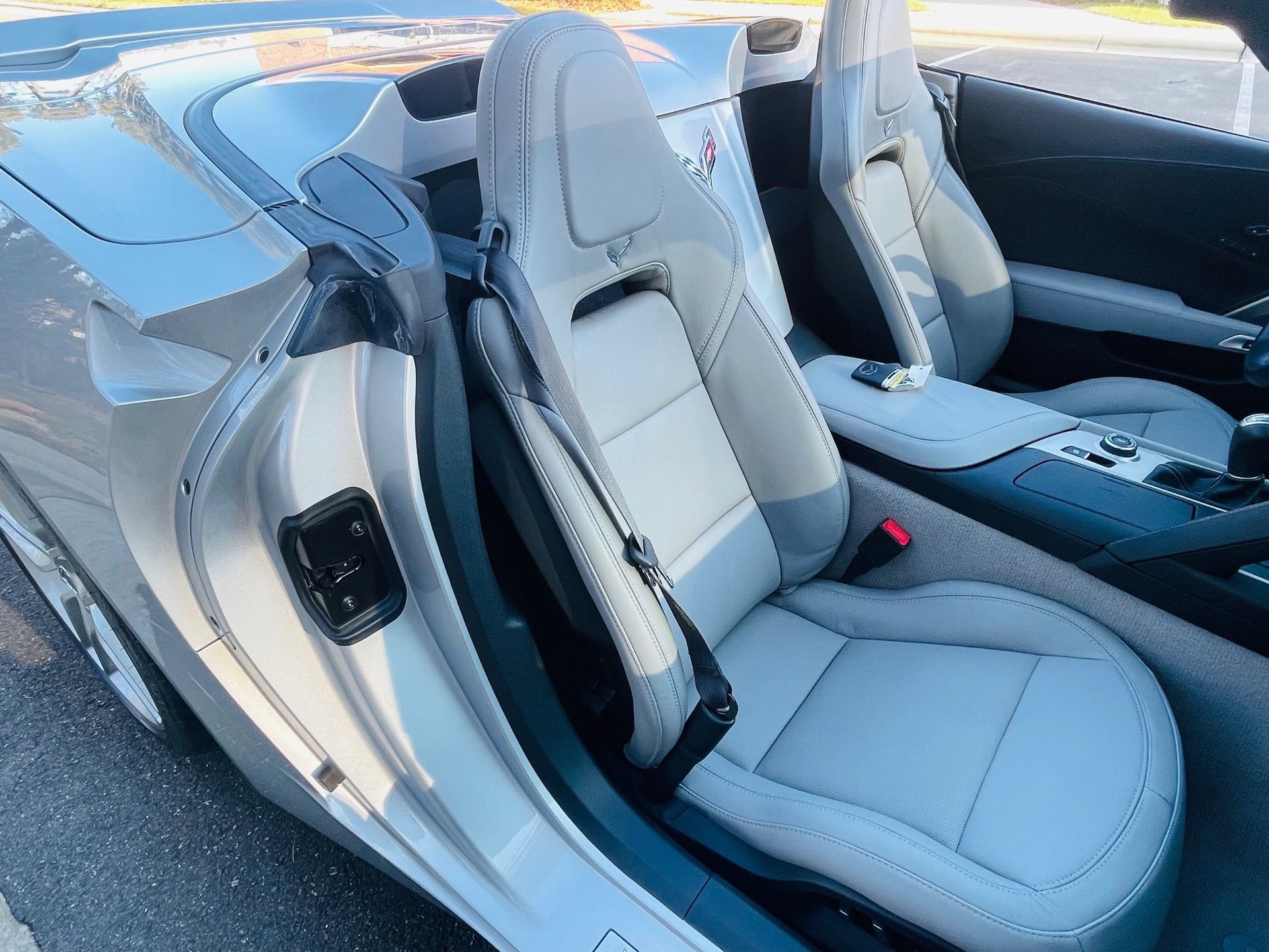 Used 2015 Chevrolet Corvette Stingray Convertible w/ 2LT Preferred Equipment Group image 45