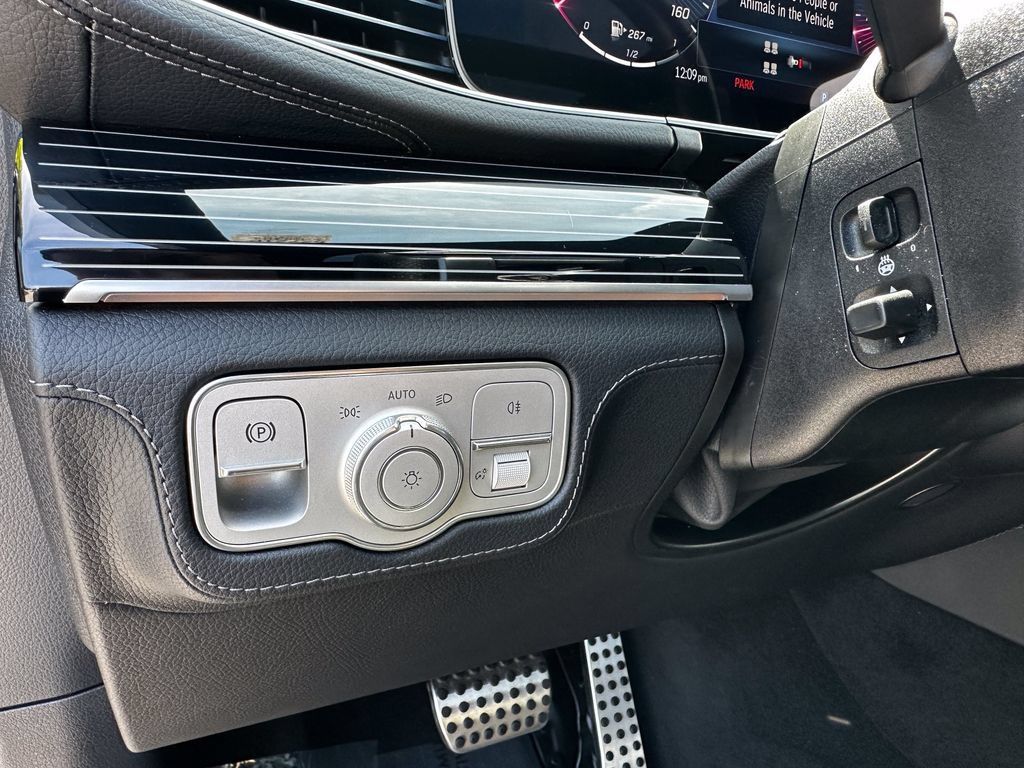 Certified 2025 Mercedes-Benz GLS 450 4MATIC image 29