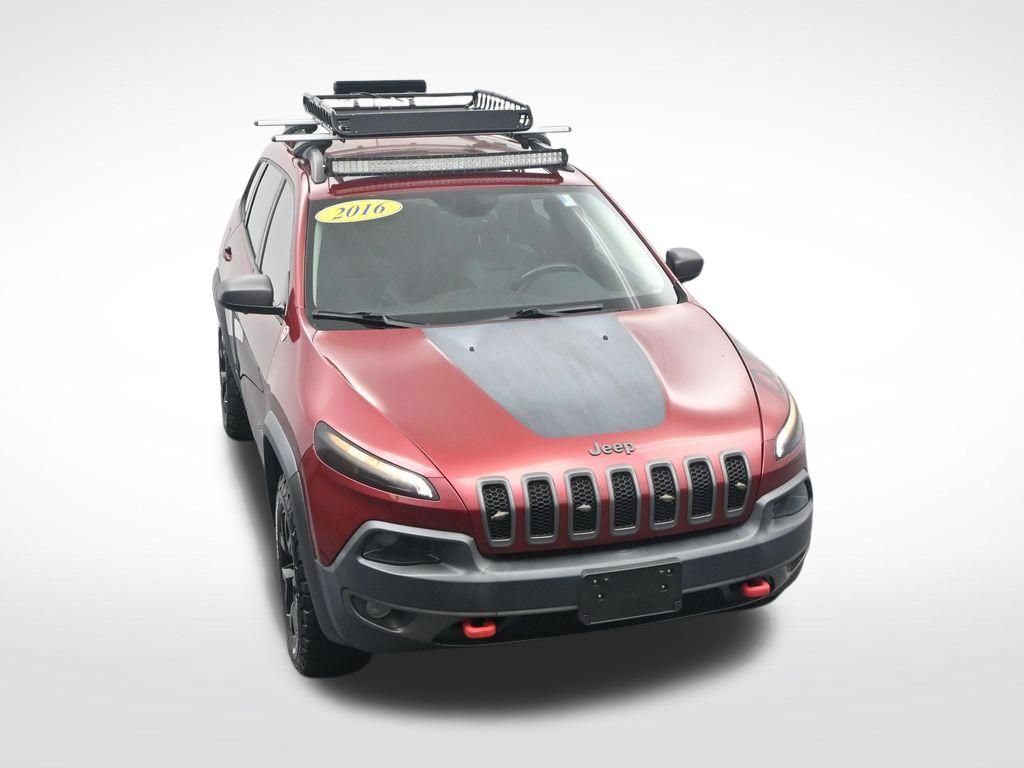 Used 2016 Jeep Cherokee Trailhawk w/ Comfort/Convenience Group AWD/4WD image 25