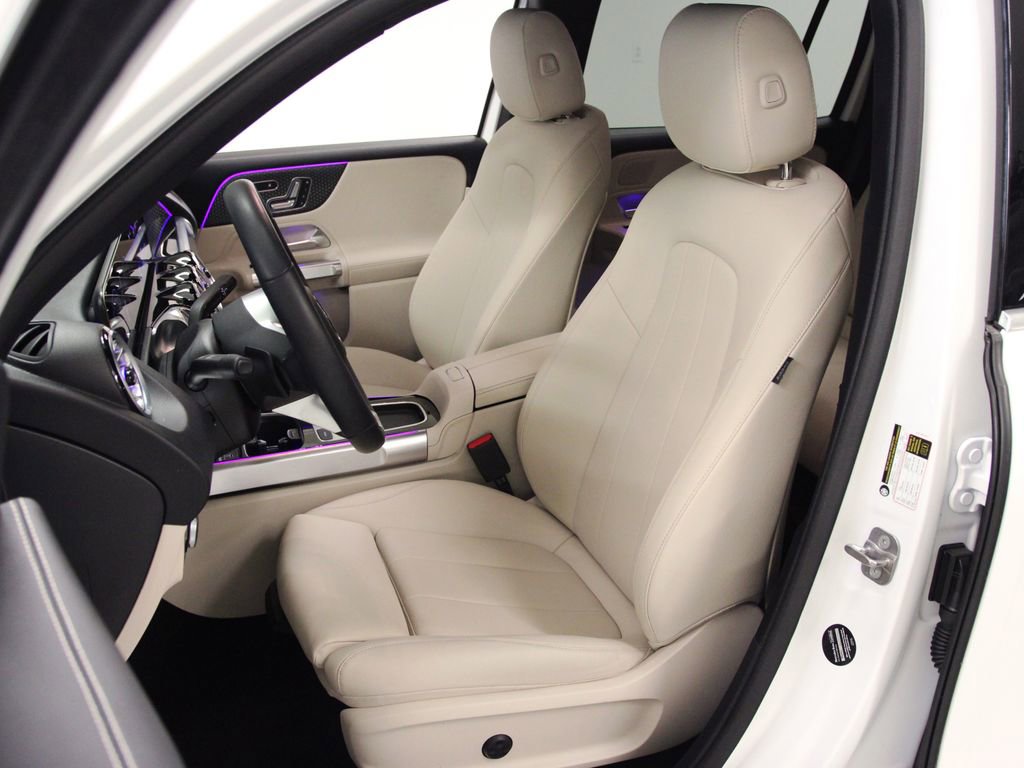 Certified 2025 Mercedes-Benz GLB 250 4MATIC image 19