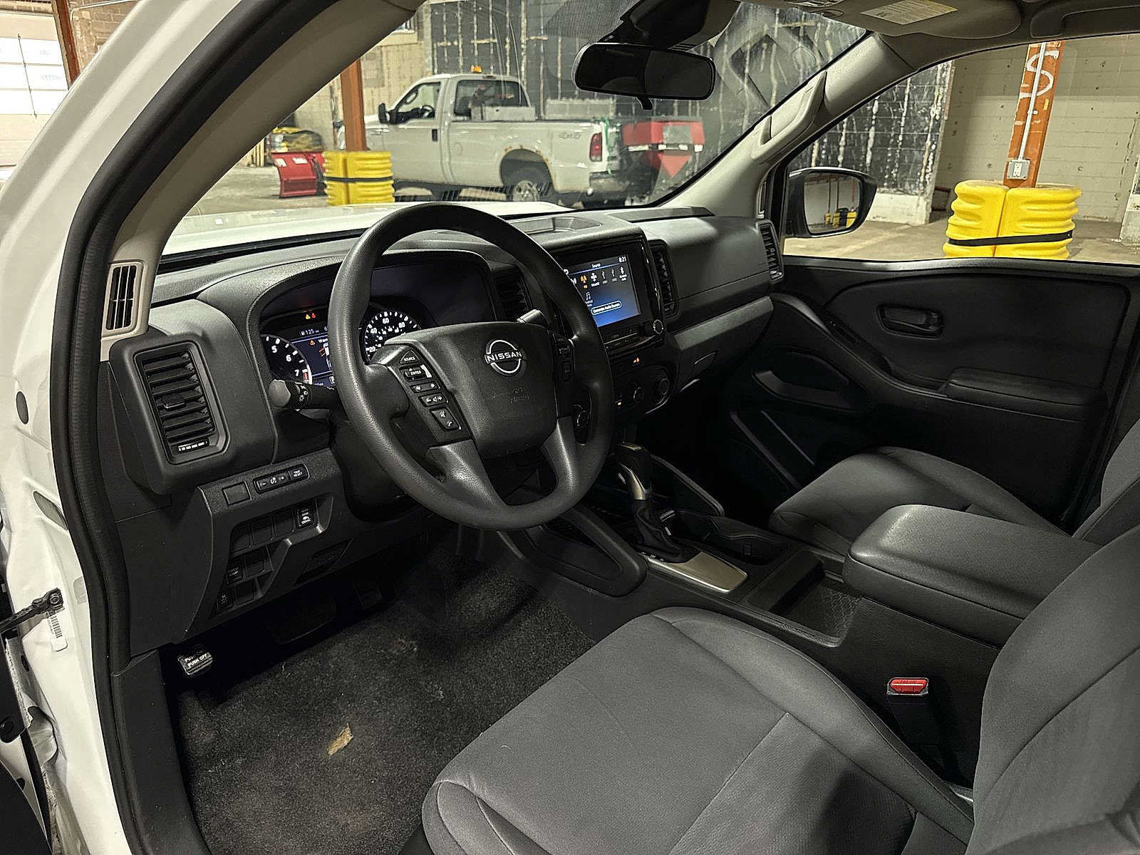 Used 2024 Nissan Frontier S w/ S Utility Package RWD image 25