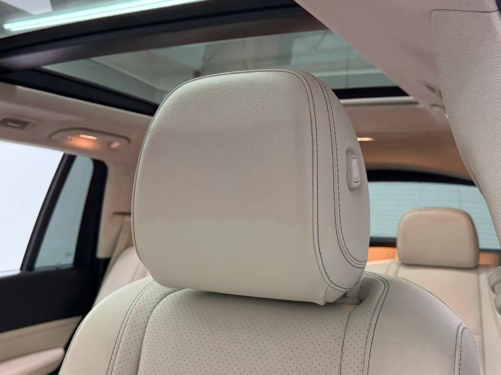 Used 2021 Mercedes-Benz GLS 450 4MATIC image 22