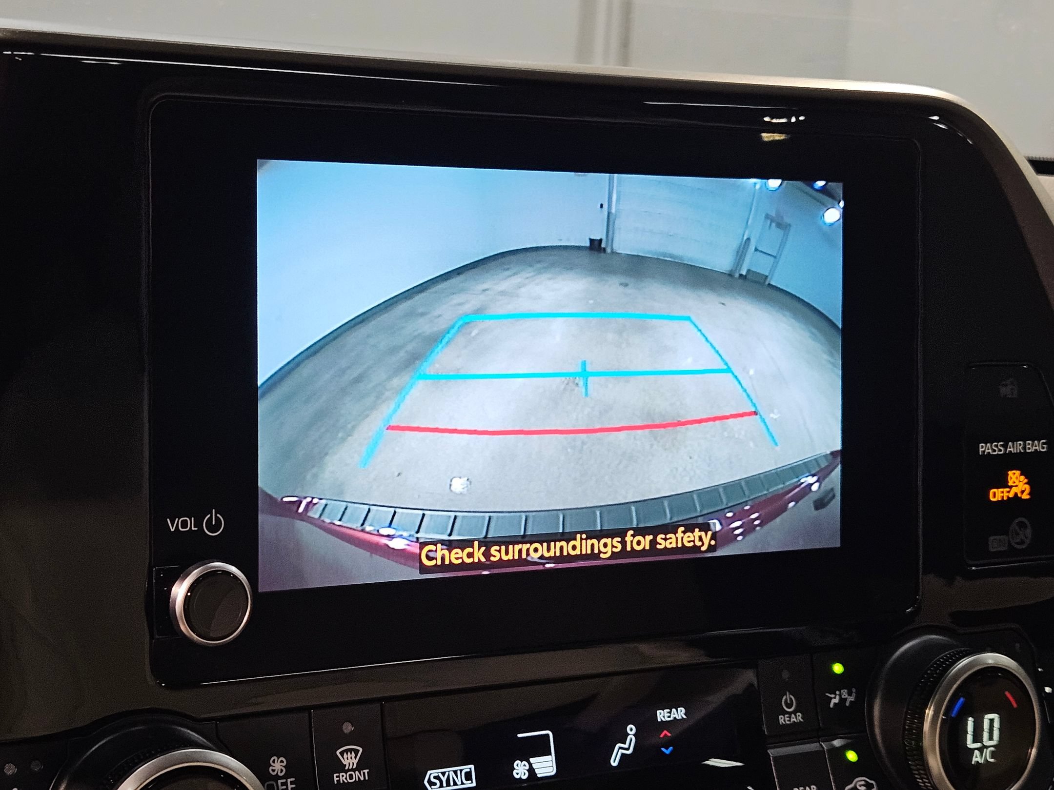 Certified 2024 Toyota Highlander XLE FWD image 31