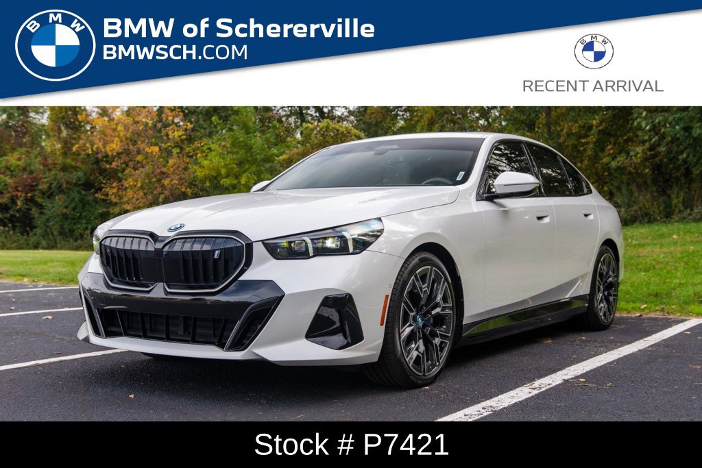 Used 2025 BMW i5 xDrive40 w/ M Sport Package AWD/4WD image 1