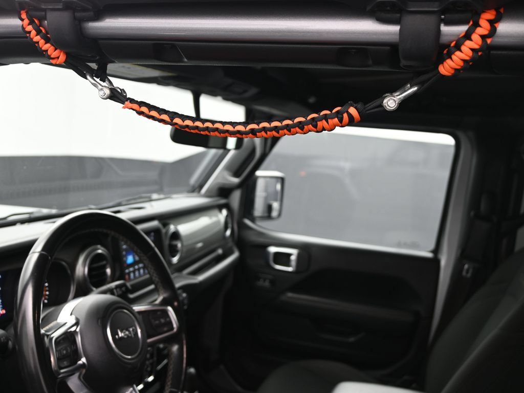 Used 2020 Jeep Wrangler Unlimited Sahara AWD/4WD image 19