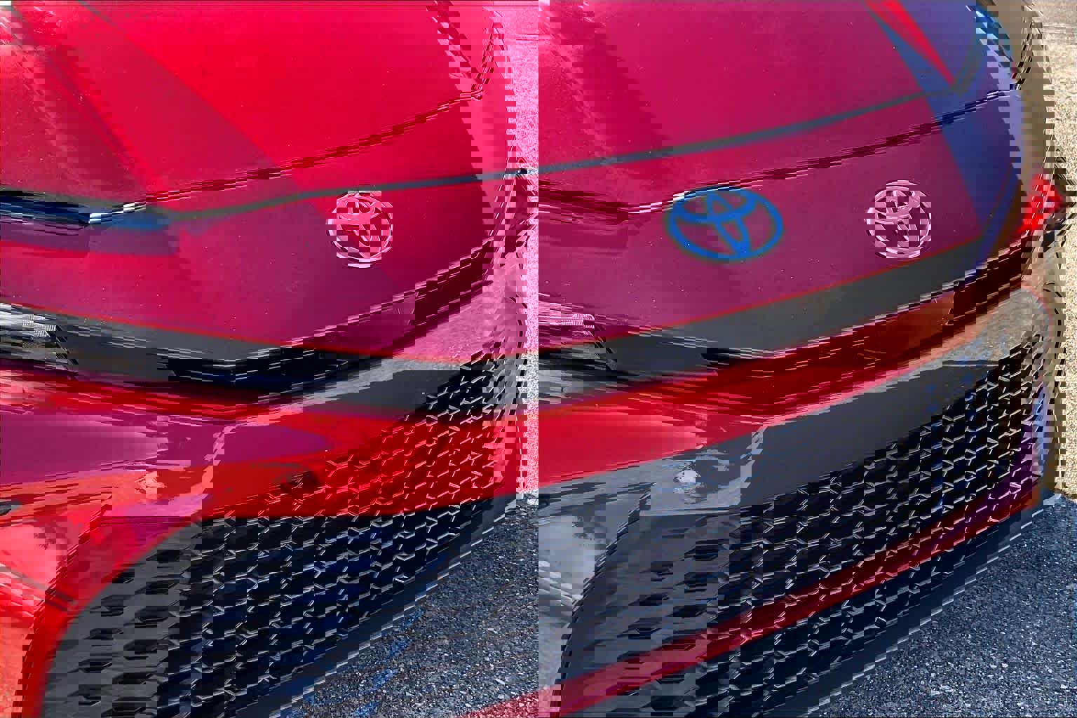 Used 2025 Toyota Camry SE image 28