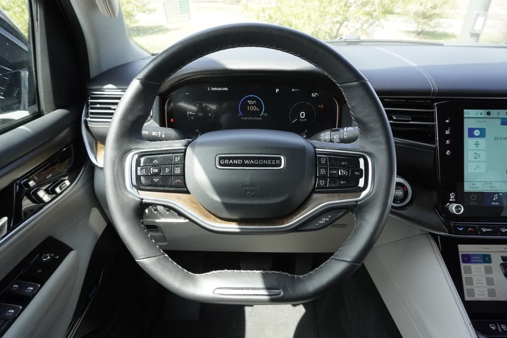 Used 2023 Jeep Grand Wagoneer 4WD image 10