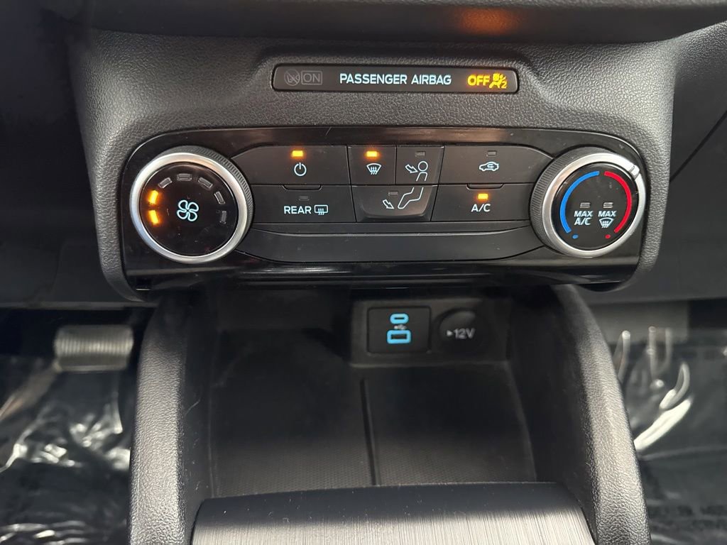 Used 2022 Ford Escape SE FWD image 19