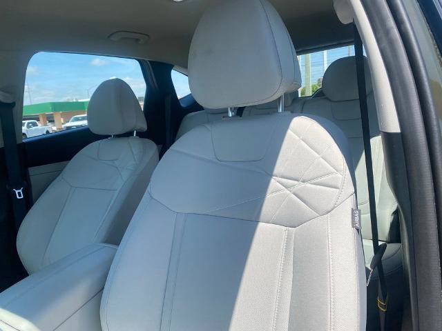 Used 2025 Hyundai Tucson SE image 11