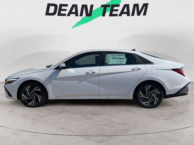 New 2026 Hyundai Elantra Limited image 4