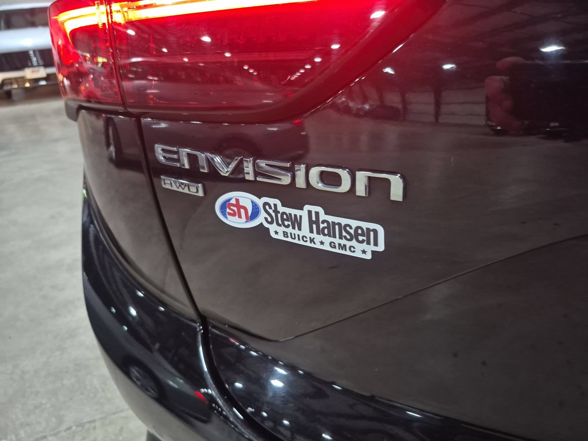 Used 2024 Buick Envision Preferred AWD/4WD image 32