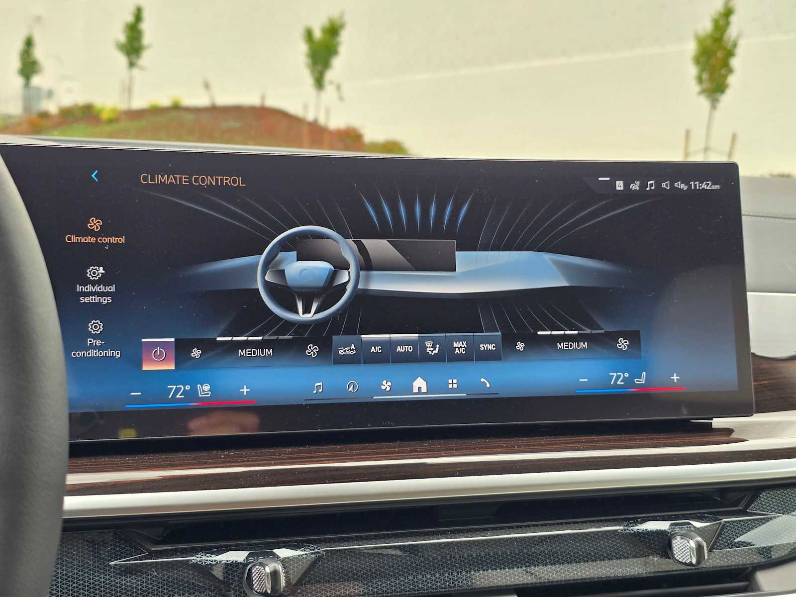 New 2026 BMW X7 xDrive40i w/ Executive Package image 26