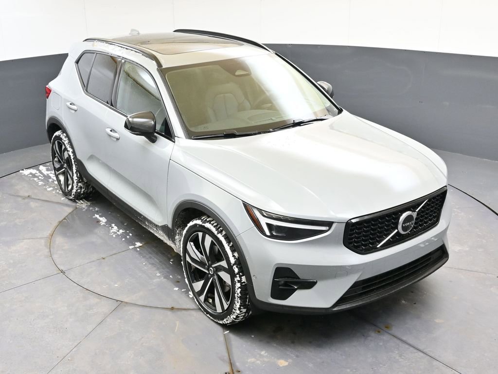 New 2026 Volvo XC40 B5 Ultra w/ Protection Package Premier image 55