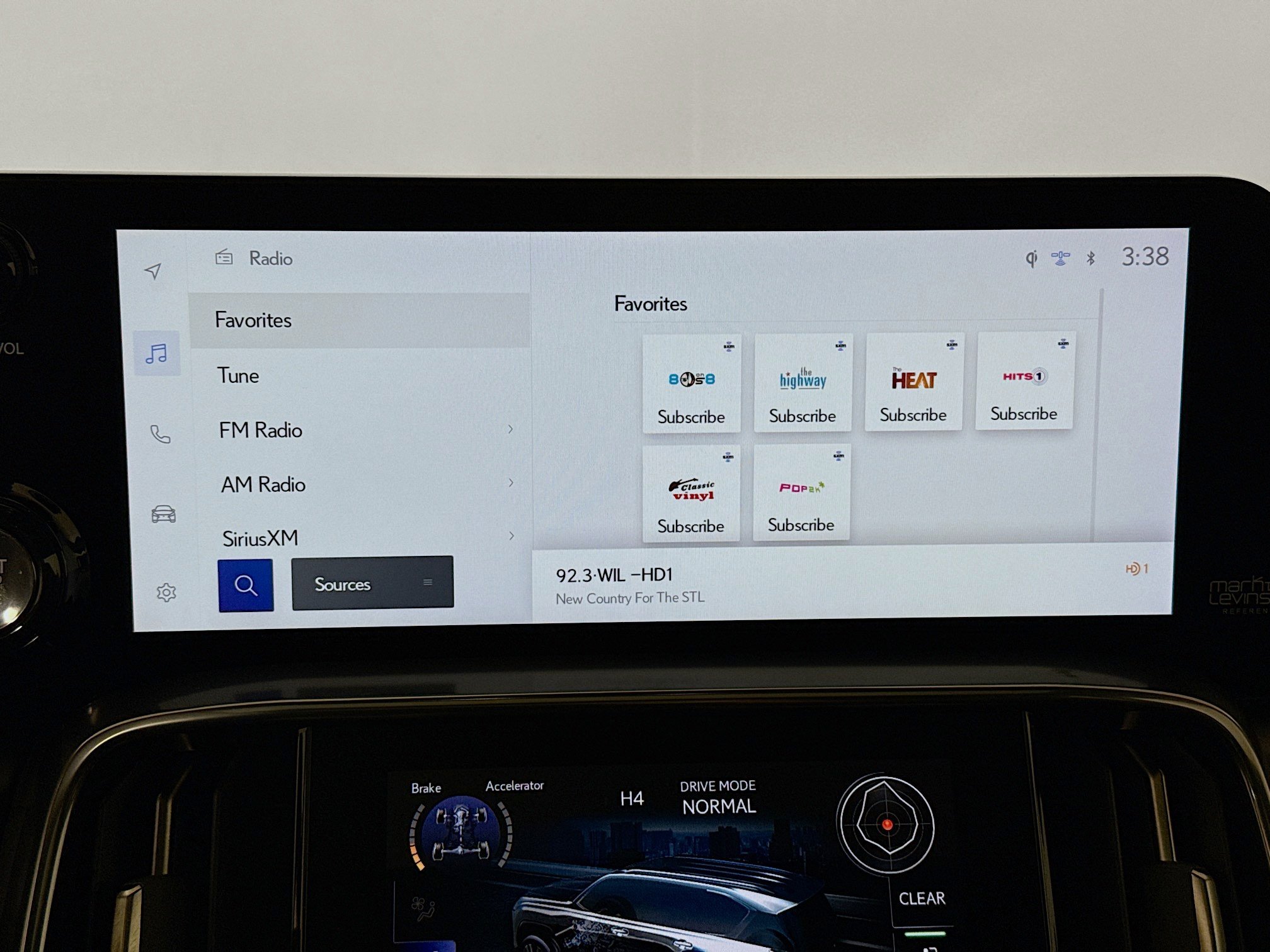 Used 2023 Lexus LX 600 F Sport w/ Accessory Package (Z1) image 15