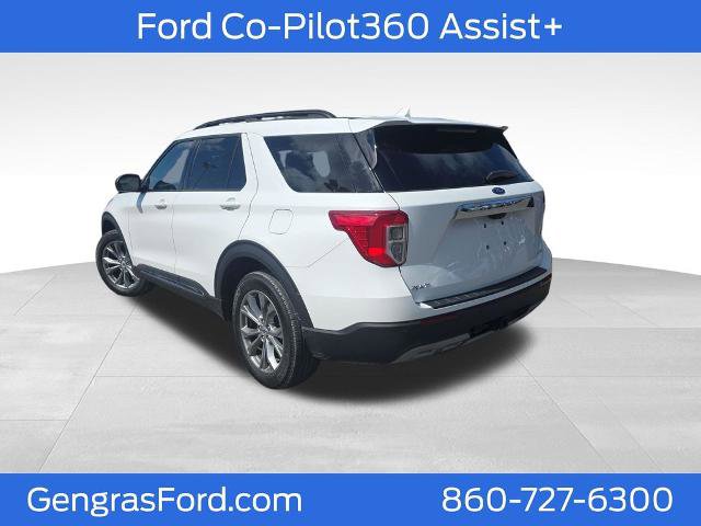 Certified 2022 Ford Explorer XLT w/ Equipment Group 202A image 4