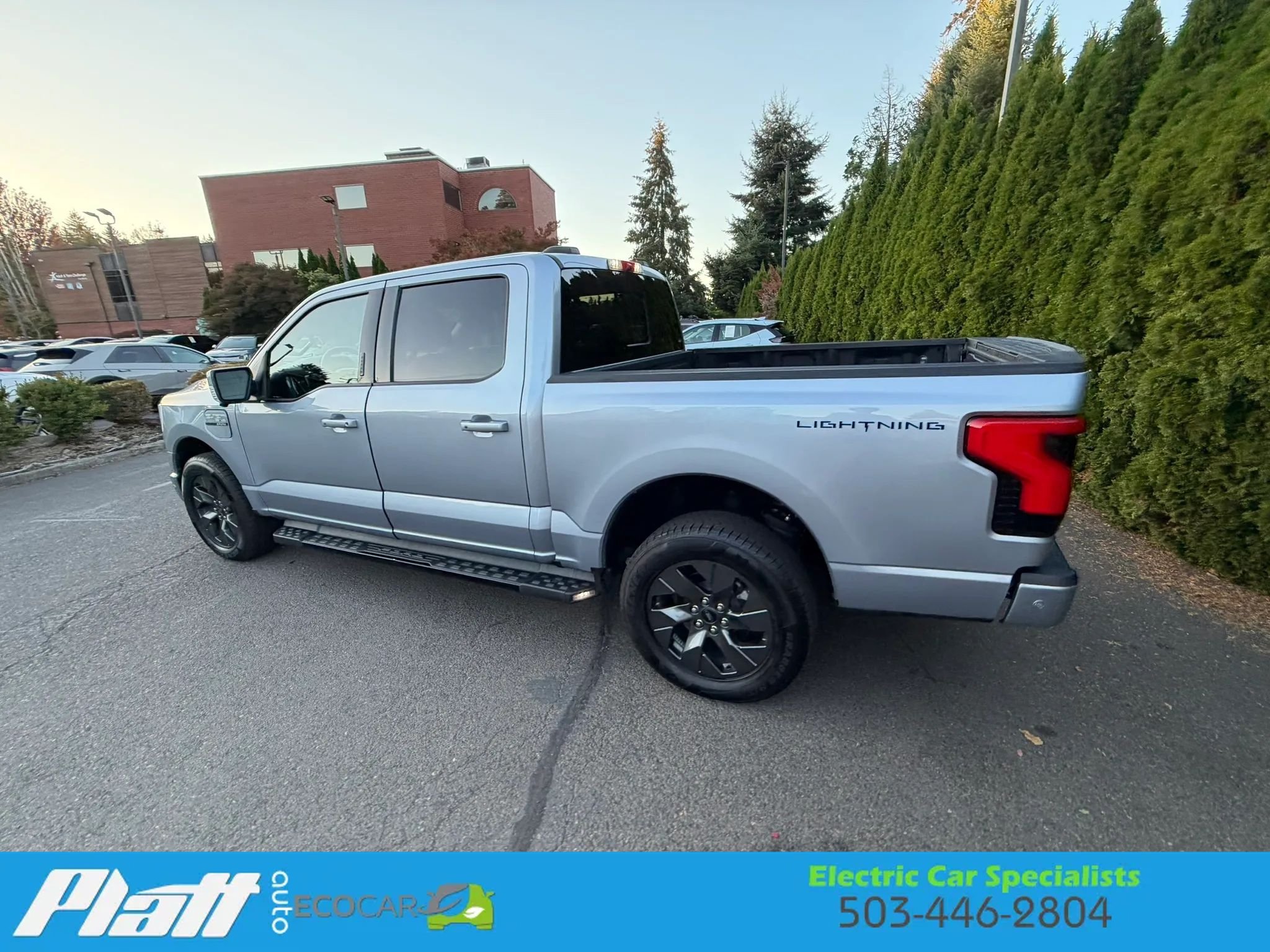 Used 2022 Ford F150 Lightning Lariat AWD/4WD image 7