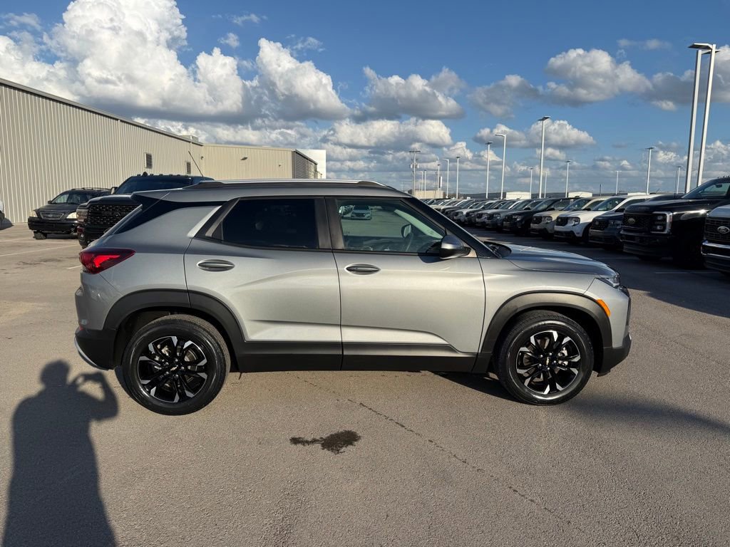 Used 2023 Chevrolet TrailBlazer LT w/ Convenience Package image 29