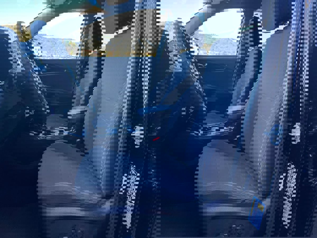 Used 2016 Kia Sorento LX w/ LX Convenience Package image 12