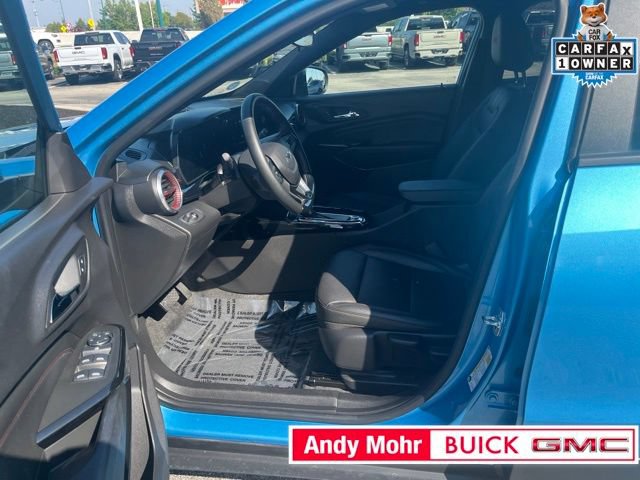 Used 2025 Chevrolet Trax RS w/ Driver Confidence Package FWD image 19