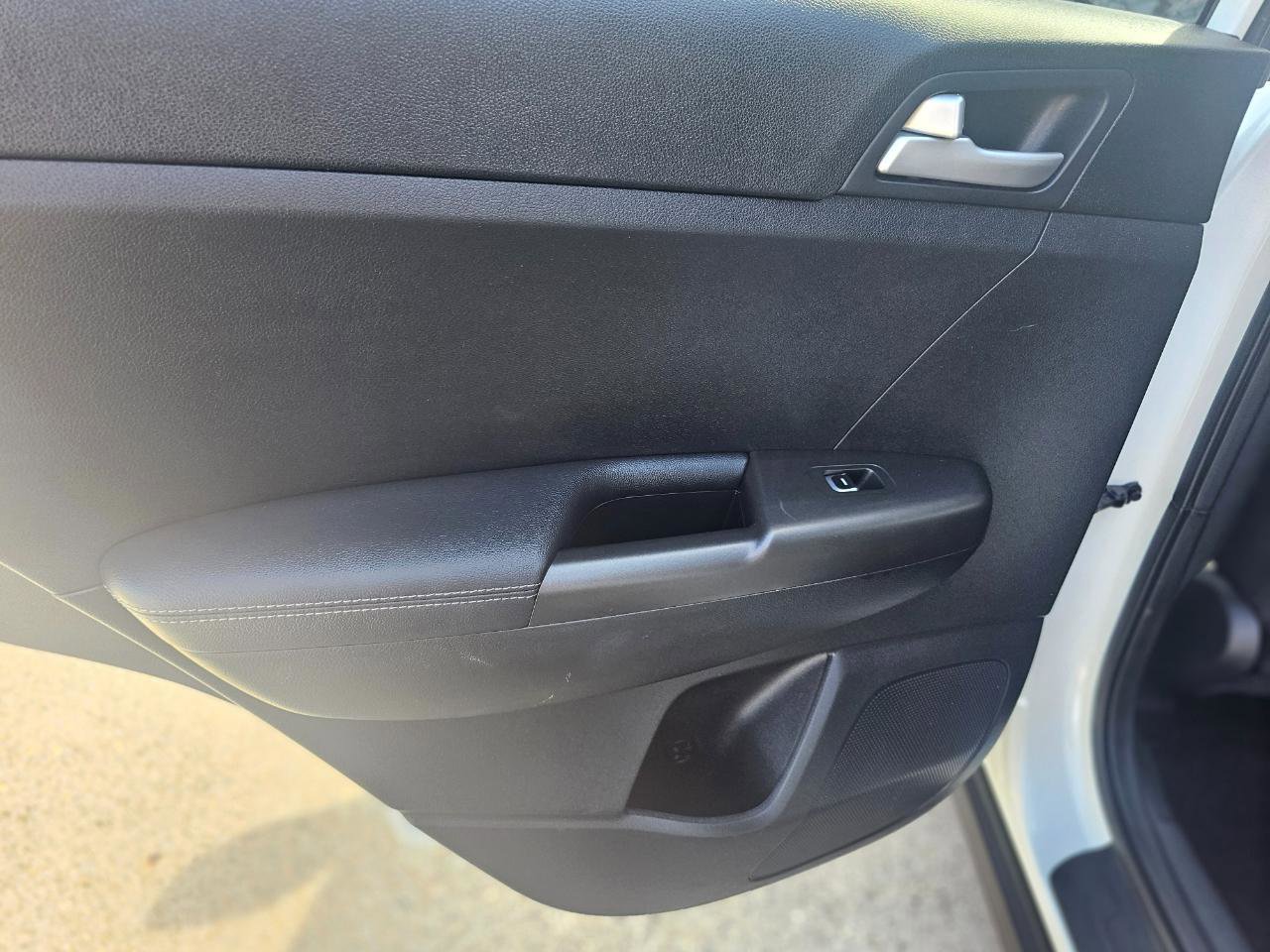 Used 2018 Kia Sportage LX AWD/4WD image 22
