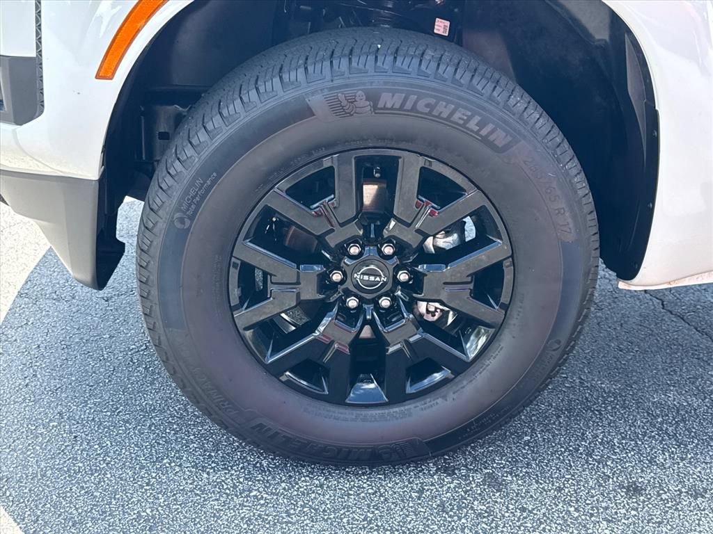 Certified 2026 Nissan Frontier SV RWD image 9