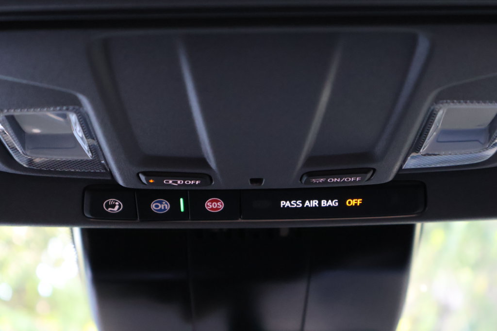 Certified 2024 Chevrolet Silverado 1500 Custom w/ LPO, Dark Essentials Package AWD/4WD image 25