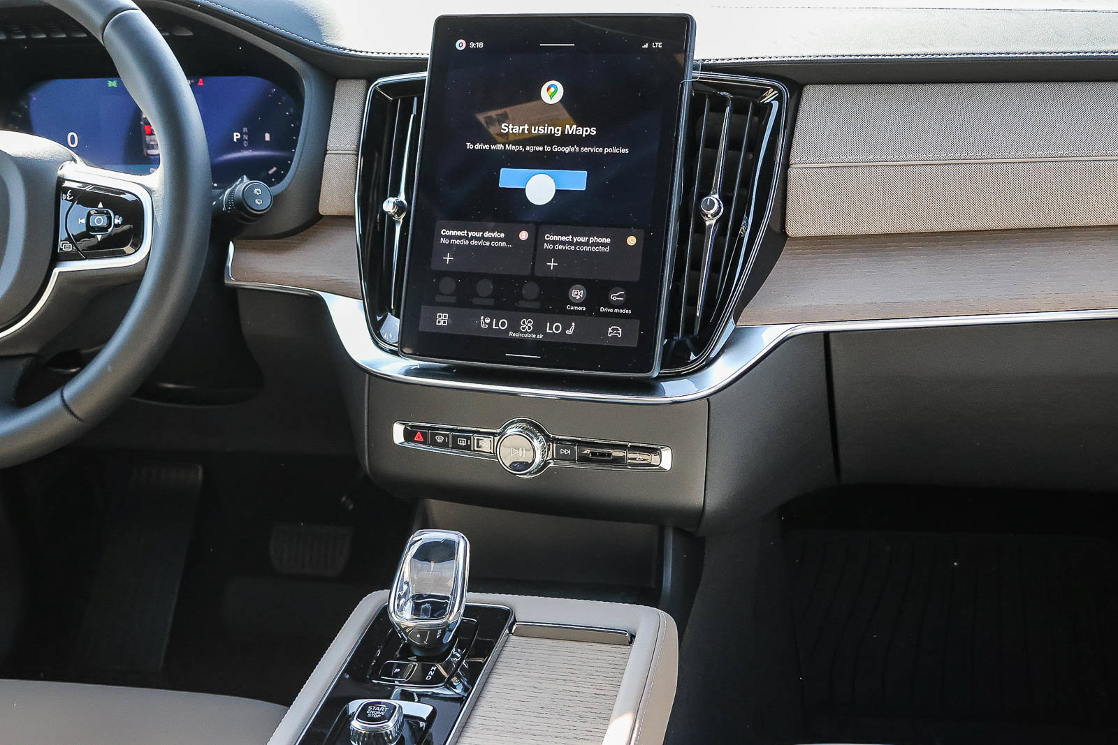 New 2026 Volvo XC90 B5 Plus w/ Protection Package Premier AWD/4WD image 18