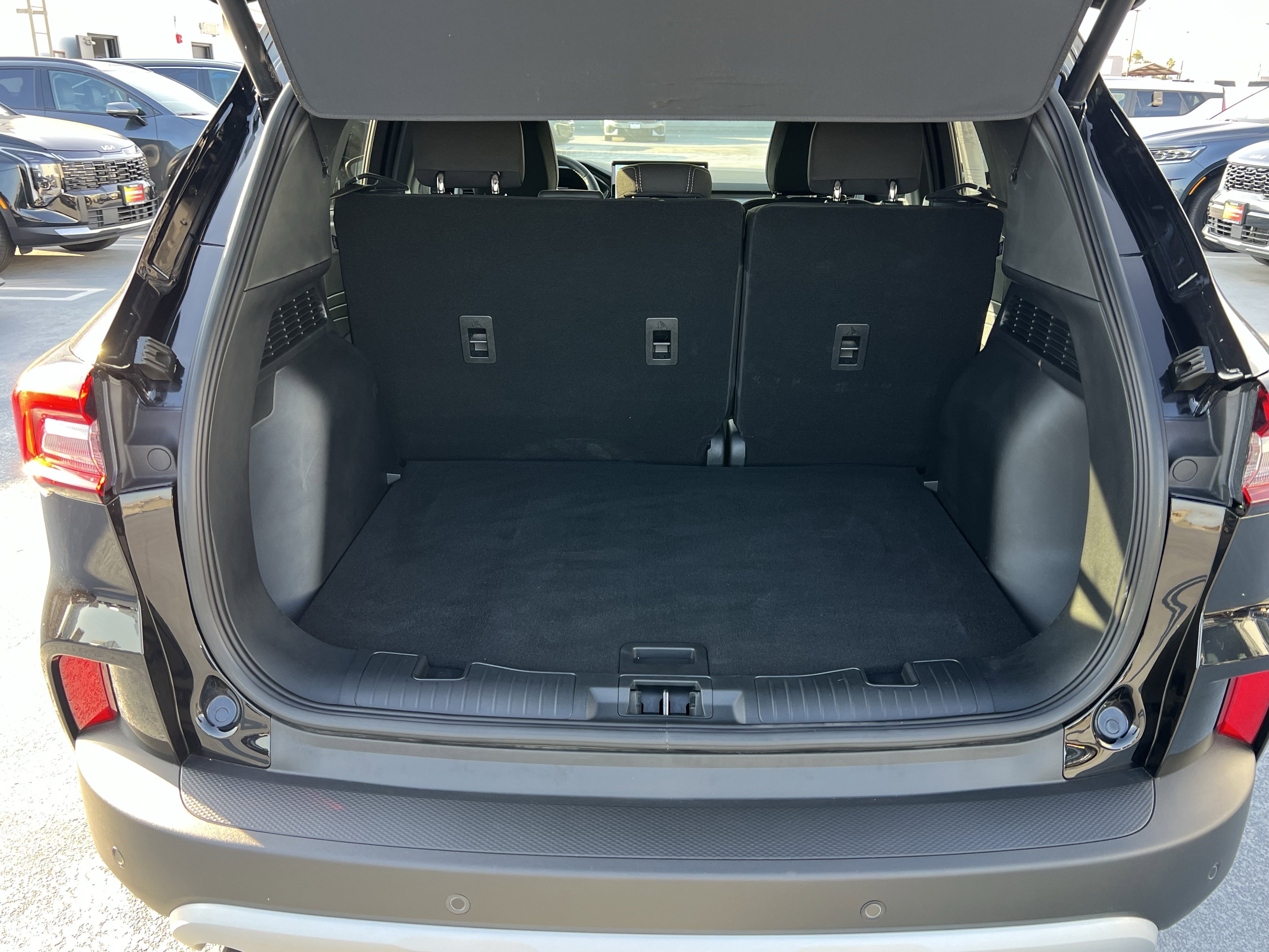 Used 2025 Ford Escape Active w/ Active Premium Tech Pack image 22