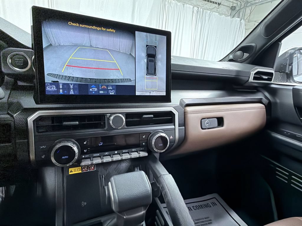 Used 2026 Toyota 4Runner Limited AWD/4WD image 22