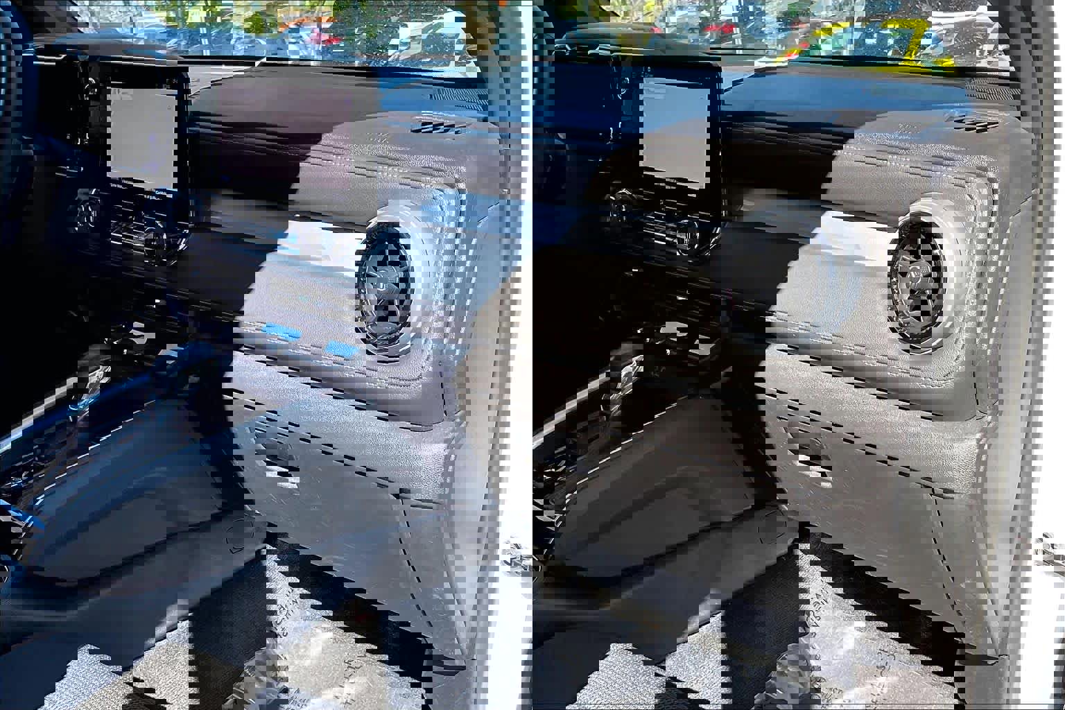 Certified 2023 Chevrolet Colorado LT w/ LT Convenience Package image 16