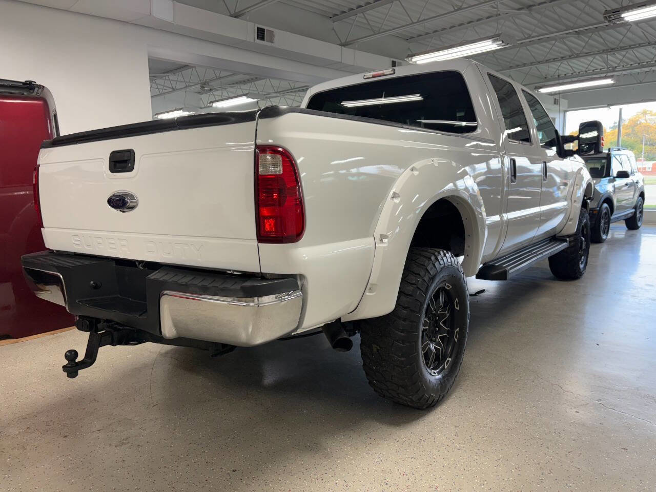 Used 2016 Ford F250 XLT w/ Camper Package image 8