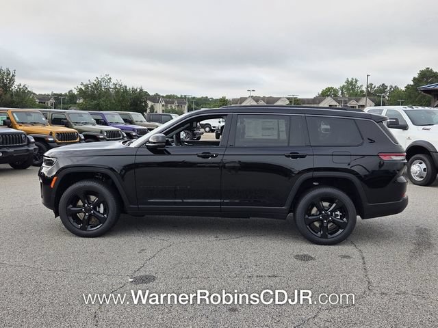 New 2026 Jeep Grand Cherokee L Limited RWD image 4