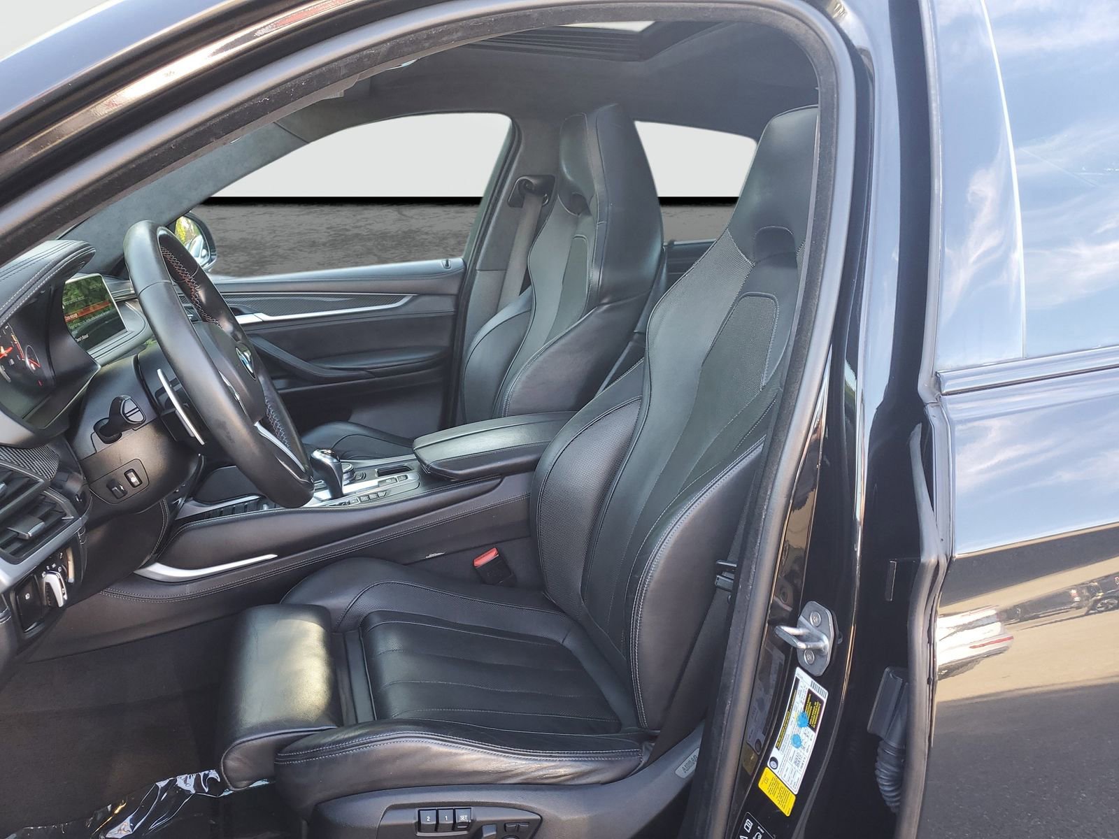 Used 2019 BMW X6 M Base w/ Executive Package image 18