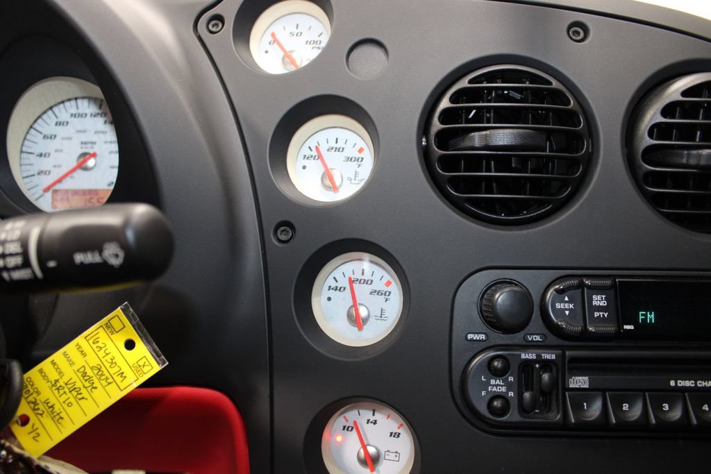 Used 2004 Dodge Viper SRT-10 RWD image 32