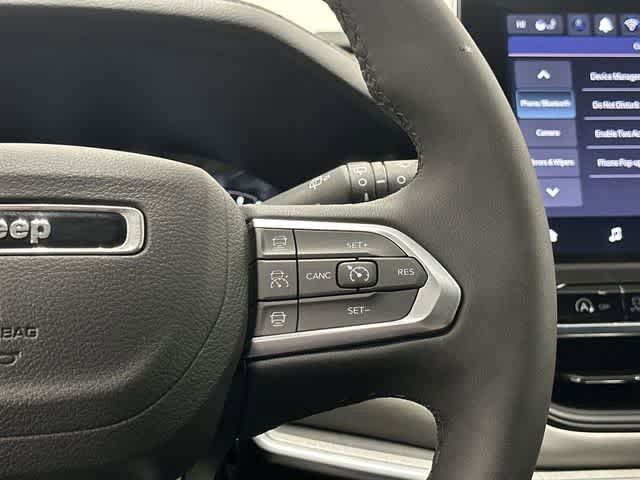 Used 2026 Jeep Compass Limited image 18