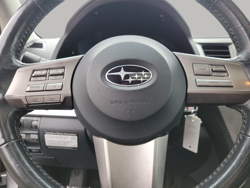 Used 2010 Subaru Outback 2.5i Premium w/ Popular Equipment Group 2A AWD/4WD image 6