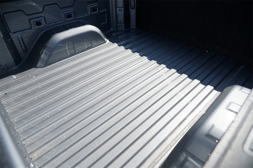 Used 2024 GMC Sierra 1500 Elevation image 28