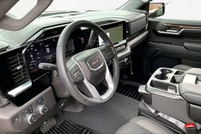 Used 2024 GMC Sierra 1500 SLE w/ X31 Off-Road Package image 12