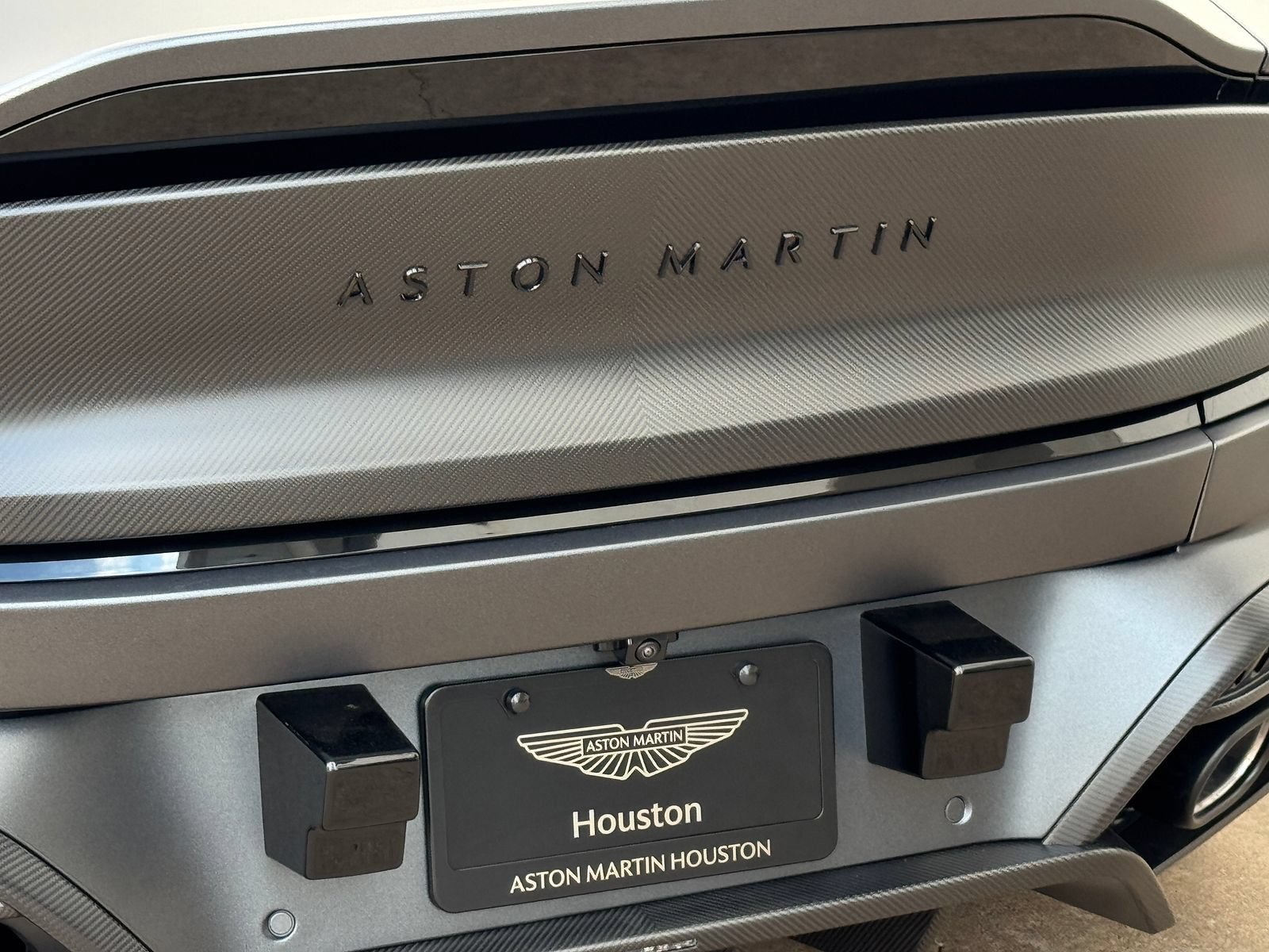 New 2025 Aston Martin Vanquish RWD image 12