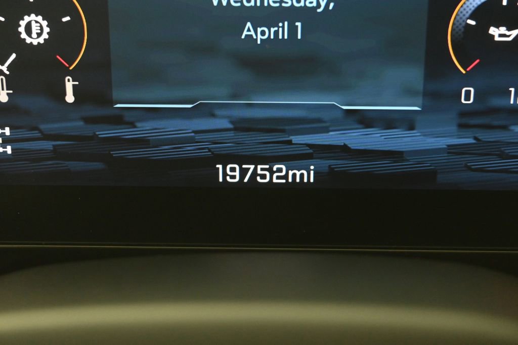 Used 2025 Chevrolet Tahoe RST w/ Comfort Package image 27